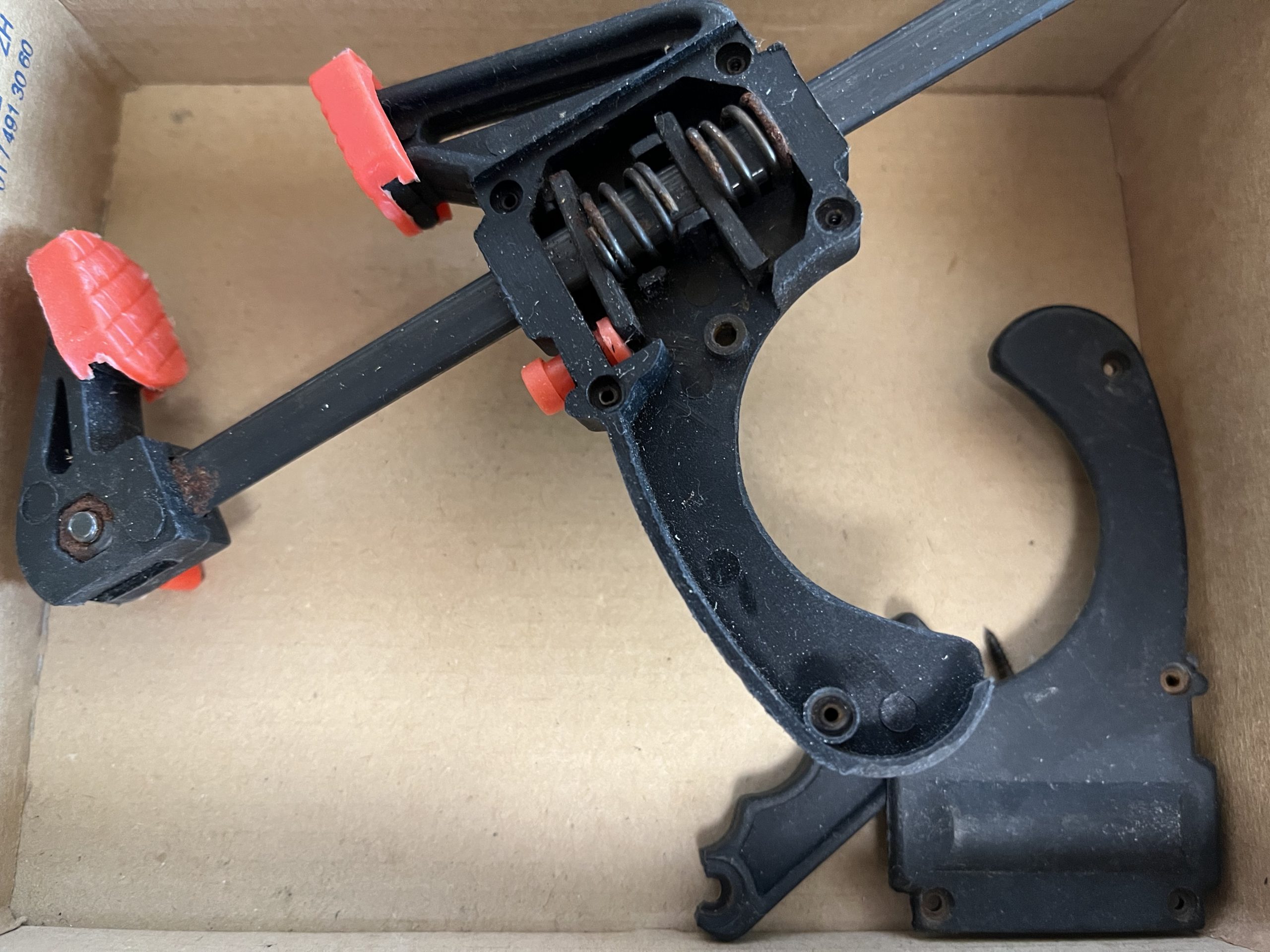 Klemmzwinge braucht neuen Hebel